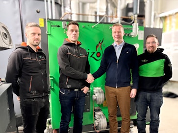 Kuvassa vasemmalta Tomi Koskela, Volter oy:n jälkimarkkinoinnista, Volterin toimitusjohtaja Jarno Haapakoski, NHK-Keskus oy:n toimitusjohtaja Oskari Korhonen ja NHK-Keskuksen tuotepäällikkö Jarno Riuttala. 