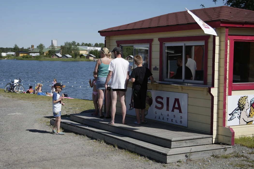 Sateinen sää ei ole painava peruste muuttaa annettuja työvuoroja, muistuttaa Etelä-Suomen aluehallintovirasto. Arkistokuva ei liity tapauksiin.