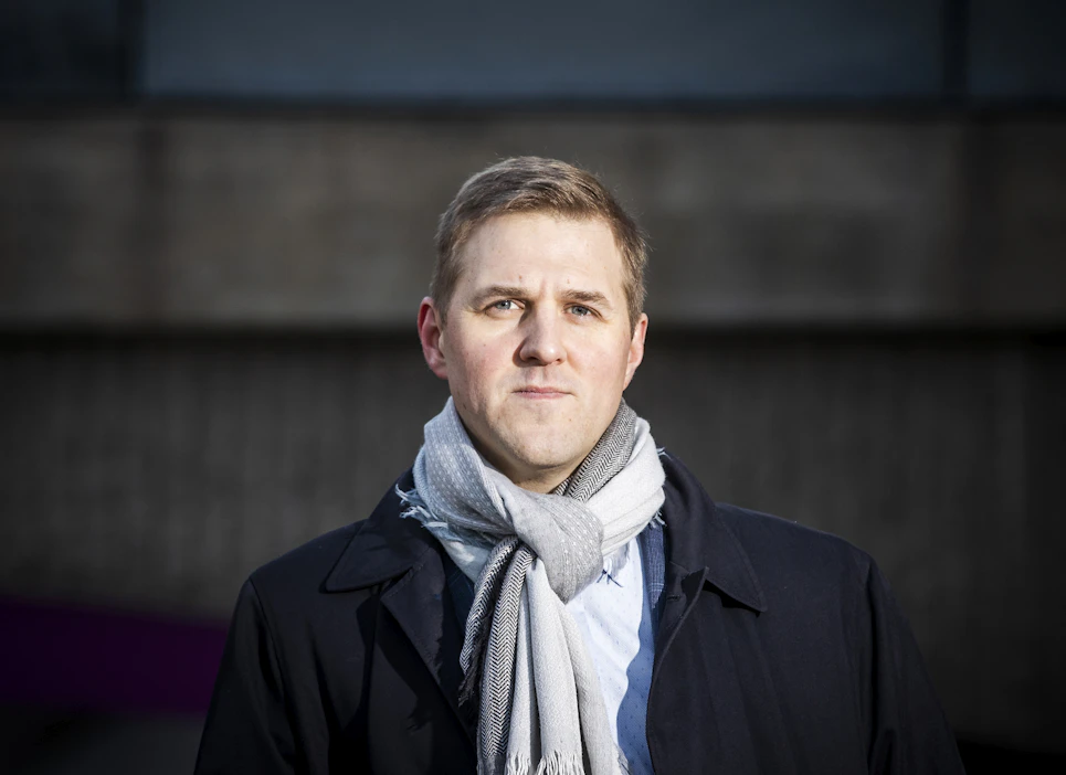 Roland Westerberg ei uskalla ennustaa, miten pitkään peltolannoitteiden myynti tällä erää jatkuu.