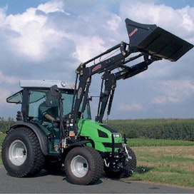 Toukokuussa markkinoille tulevat kompaktit etukuormaimet on tarkoitettu harrastelijoille, mutta nostovoima riittää myös kevyehköön ammattikäyttöön. Kuormaimet on tarkoitettu käytettäväksi 15-50 hv:n traktoreissa.