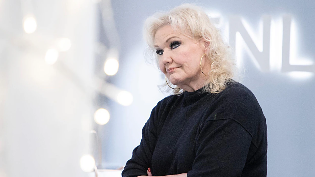 Kohtauksia koronakeväästä. Oopperalaulaja Karita Mattila muistelee lämmöllä kesällä Kansallisoopperassa toteutettua Covid fan tutte -oopperahupaelmaa Mozartin kuulua Cosi fan tuttea mukaillen.