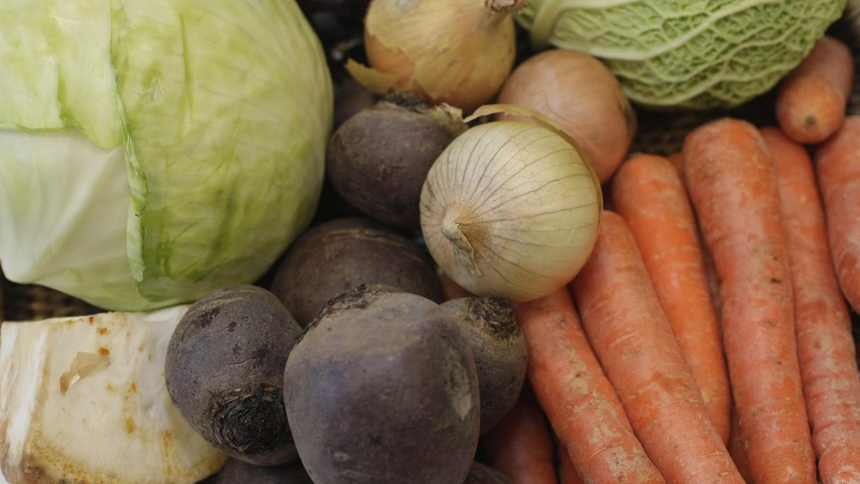 Apetit lahjoittaa ruoka-apuun muun muassa pintaviallisia vihanneksia.