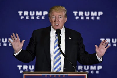 Yhteydenotot ajoittuivat lehden mukaan Donald Trumpin kampanja-aikoihin. LEHTIKUVA/AFP