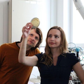 Melt&amp;Marblen perustajat Florian David ja Anastasia Krivorucho.