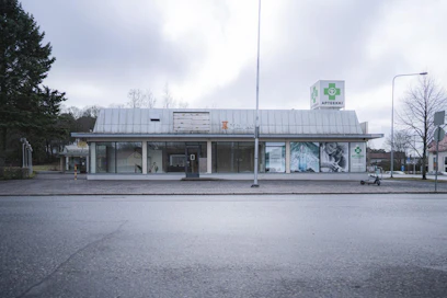 Poliisi epäilee, että yritys, jolta Turun kaupunki osti muun muassa saattohoitopalveluita vuosina 2011–2014, pyrki tekemään tulosta potilaiden hengen ja terveyden uhalla. LEHTIKUVA / VILLE-VEIKKO KAAKINEN