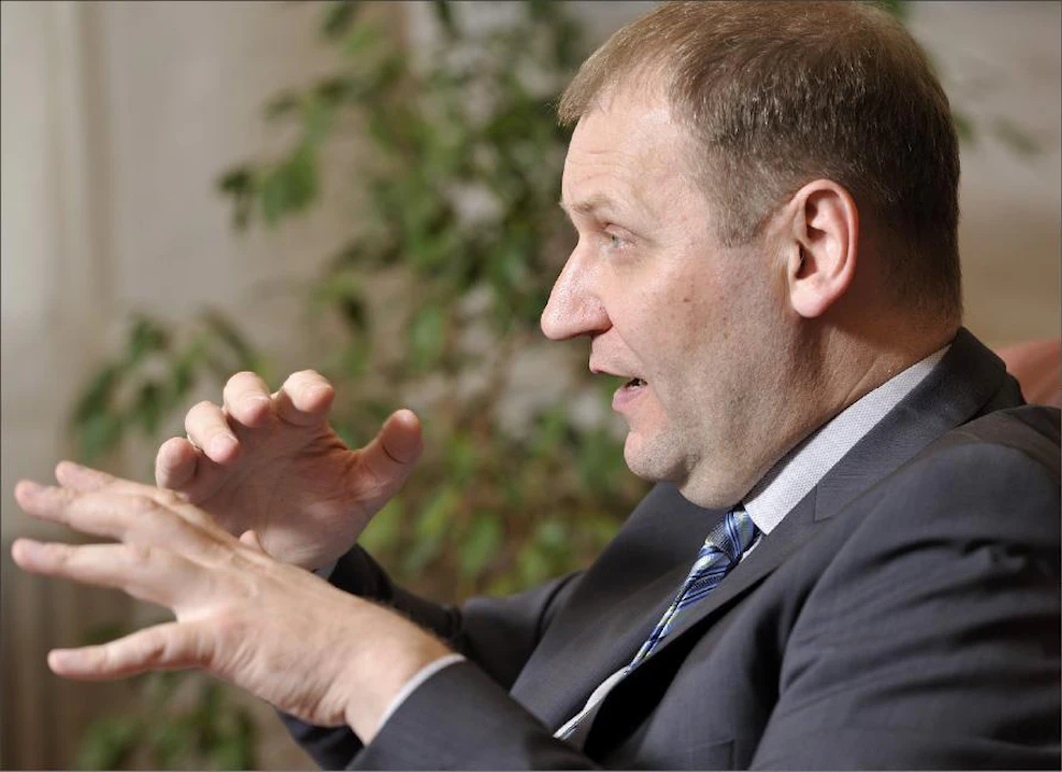 Isoja tiloja tarvitaan tehokkuuteen, pieniä maaseudun asuttuna pitämiseen, Viron maaseutuministeri Urmas Kruuse sanoo. toomas volmer
