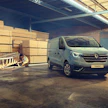 Uudistuneet Renault Traficin tunnistaa uudistuneesta keulailmeestä, jossa hallitsevina ovat uudet LED-ajovalot sekä puskurin ja maskin yhdistelmä.