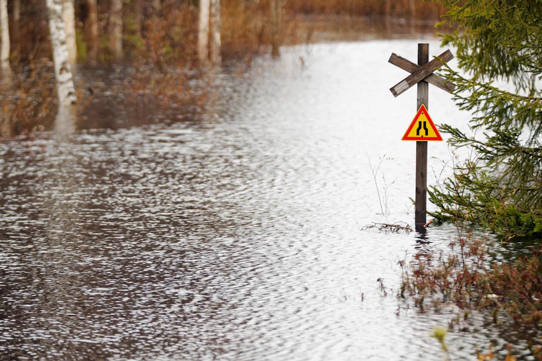 Iijoen tulva valtasi kelkkareitin viime toukokuussa Pudasjärven keskustan tuntumassa.