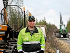 Mika Väkeväiselle Pohjanmaan metsät ovat tuttuja koko yrittäjäuran ajalta ja hän viihtyy niiden keskellä.