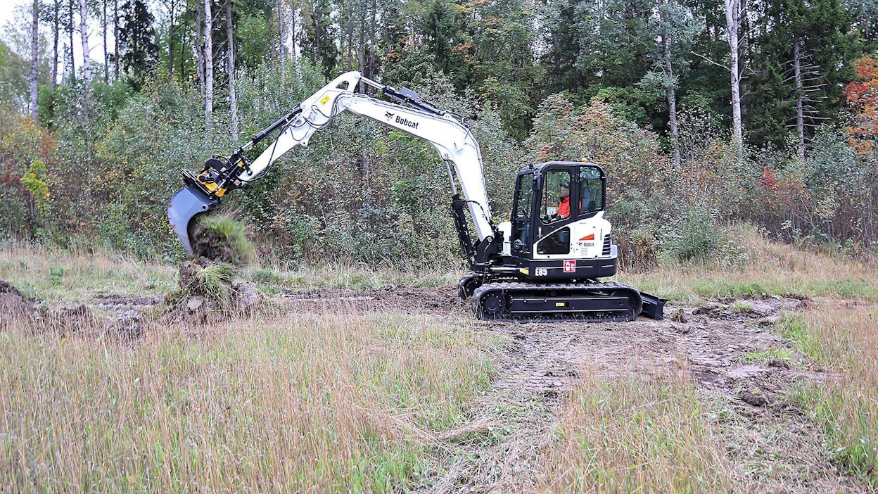 Bobcat E85 -kaivukone sai kiitosta kaivuvakaudesta.