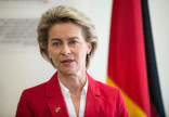 Jäsenmaat esittävät ensimmäistä kertaa naista komission johtoon. Kuvassa Saksan puolustusministeri Ursula von der Leyen.