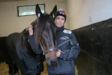 Elitloppet-voittajat Ringostarr Treb ja Heli Tarrimaa Pariisissa. Nyt Tarrimaa tekee Vincennesiin uuden hyökkäyksen passihevosensa Aetos Kronoksen kanssa joulun aikaan.