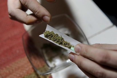 Yli kolmasosalle suomalaisista on joskus tarjottu huumeita käytettäväksi tai ostettavaksi, ilmenee Terveyden ja hyvinvoinnin laitoksen kyselystä. LEHTIKUVA / HEIKKI SAUKKOMAA