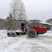 Omatekoisen kuormatraktorin rakennusprojekti kesti noin kaksi vuotta.