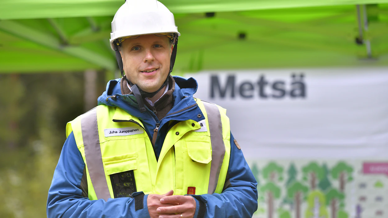 Metsä Groupia kiinnostavat nyt erityisesti kesäharvennusleimikot, koivutukki ja hankintapuu, kertoo puunhankinnasta vastaava johtaja Juha Jumppanen.