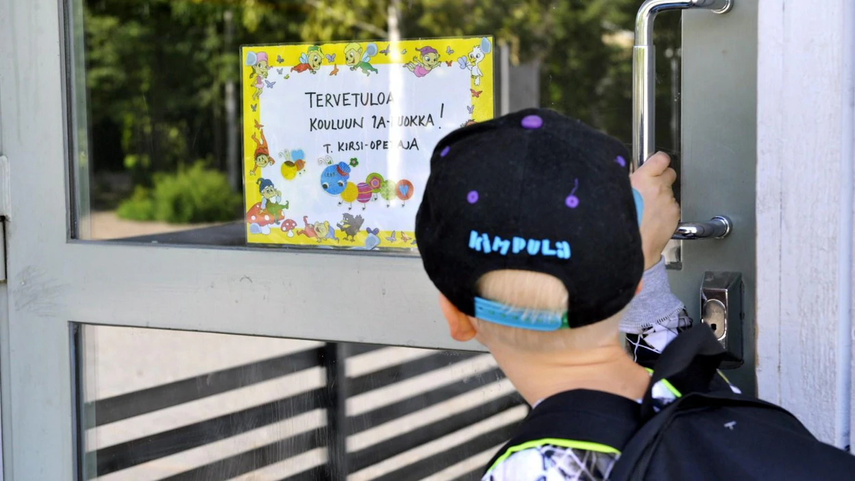 Koulutiensä aloittavien matematiikkaan, äidinkieleen ja kirjallisuuteen liittyviä taitoja mittasi Kansallinen koulutuksen arviointikeskus Karvi. LEHTIKUVA / IRENE STACHON