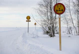 Hailuodon ja Oulunsalon välinen jäätie avattiin liikenteelle viikko sitten. Nyt se on toistaiseksi suljettu.