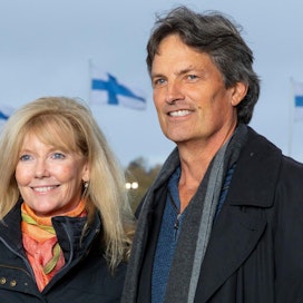Steve ja Cindy Stewart vierailivat viime viikonloppuna Espoon Vermossa, jossa ravattiin 4-vuotiaiden EM-kisa. Matka oli säännöllisesti Euroopassa vierailevalle pariskunnalle kolmas, joka suuntautui Suomeen.