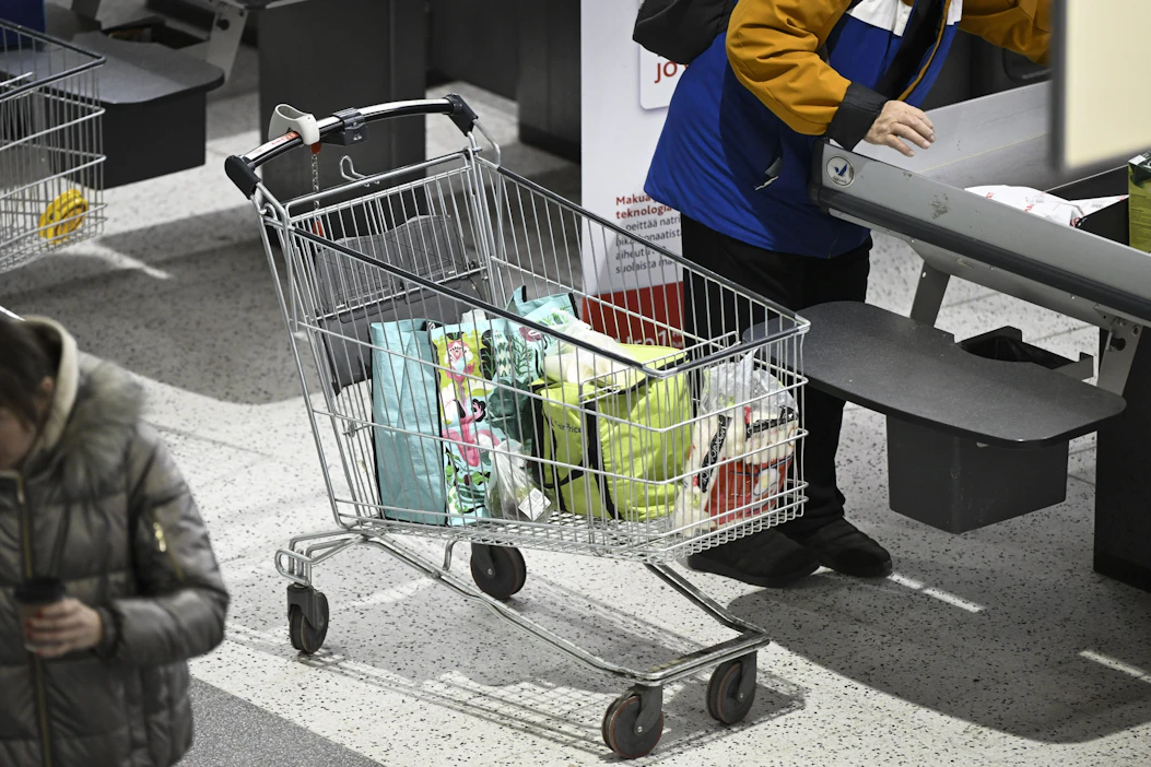Päivittäistavarakaupan myymälöiden lakko alkaa huomenna kello viideltä aamulla ja päättyy lauantaina. LEHTIKUVA / Emmi Korhonen.