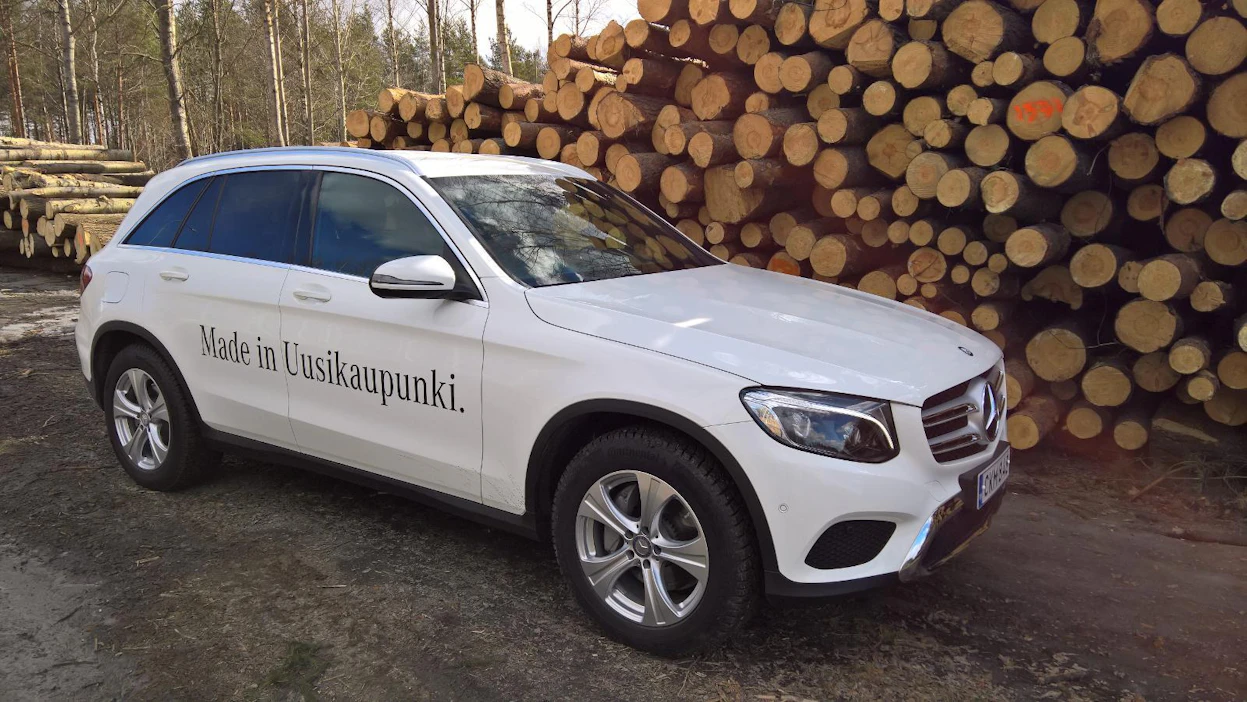 Mercedes-Benz kuului viime vuoden voittajiin. Merkin myynti kasvoi lähes 11 prosenttia.