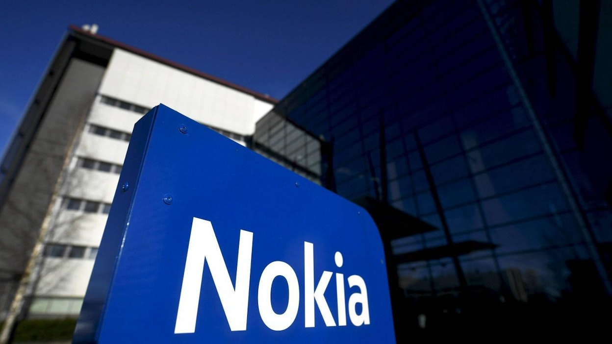 Nokia jatkaa säästöohjelmansa ja aikoo ensi vuoden aikana pienentää kustannuksiaan 1,2 miljardia euroa.