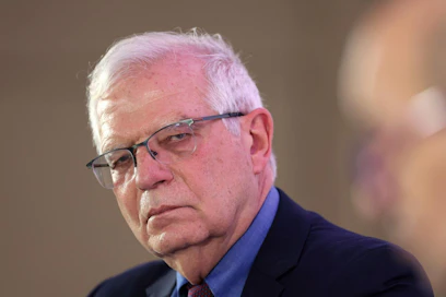 EU:n ulkosuhteita johtava Josep Borrell lupasi ennen huippukokousta, että pakotepaketista tulee voimakkain, mitä EU on koskaan asettanut.