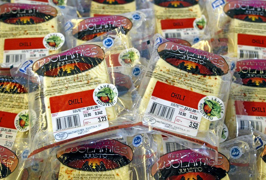 Hautaniemen kotijuustola, Pieni juustokauppa, Luolamies-juusto. Susiluola-leipäjuusto.
Maakuntien Parhaat. Hyvää Suomesta.
Terttu ja Pentti Pihlajaviita. Juustomestari Hannu Härkönen, Ritva Ranta-Mannila.