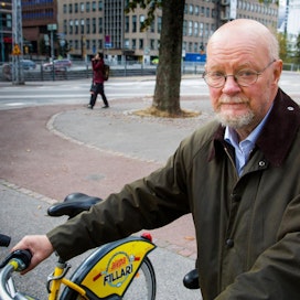 Osmo Soininvaara otti kantaa Fatim Diarran polkupyöräkohuun.