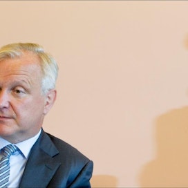 ”Millään osapuolella ei voi olla veto-oikeutta”, elinkeinoministeri Olli Rehn rajaa jatkokeskusteluja Suomen kilpailukyvyn parantamisesta. Markku Vuorikari