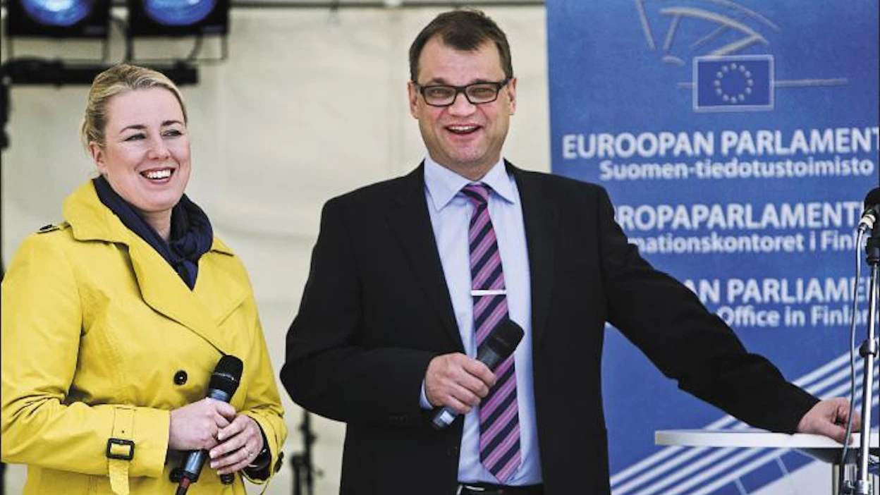 Jutta Urpilainen (sd.) ja Juha Sipilä (kesk.) nokittelivat Eurooppa-päivässä hallitus- ja oppositiopuolueen yhteistyöstä. ”Ainut asia, jossa olemme tehneet yhteistyötä, on osinkoverouudistus”, sanoi Sipilä. Kari Salonen