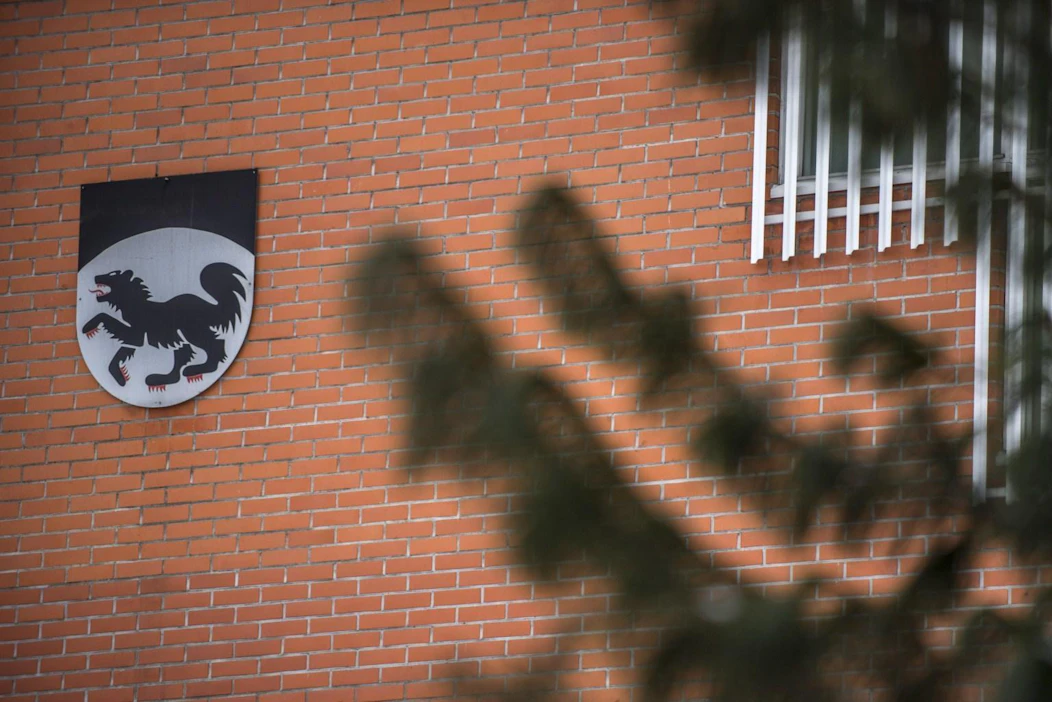 Kunnanhallitus kokoontui myös viikko sitten, mutta asiassa ei päästy eteenpäin. Päätöksenteko jumiutui, sillä hallituksen kokouksen koollekutsujaa ei löytynyt ja näin kokous ei ollut päätösvaltainen ja laillinen.