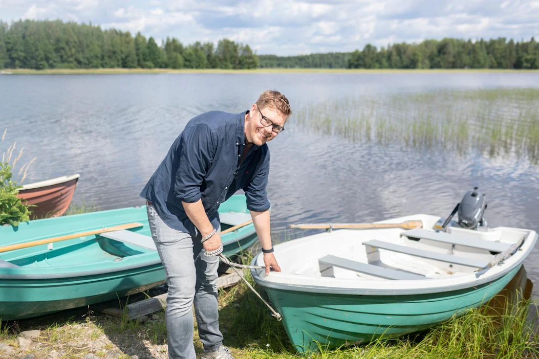 Antti Lindtman lupaa, että tytär saa valita elämänsä ihan itse. Oli sitten kyse opiskeluista tai jalkapallosta.
