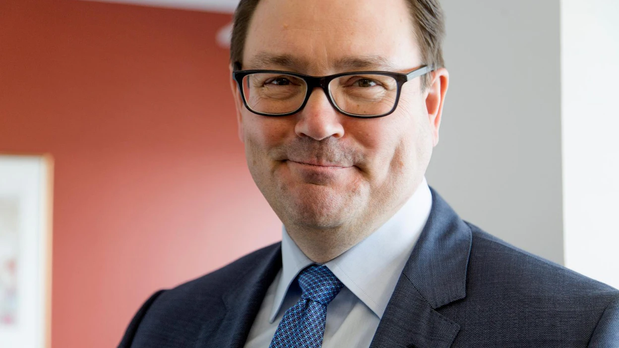 Riistaruuasta pitävä Mattila käsittelee metsästyssaaliinsa tarvittaessa itse. "Tunnustettava on, että kokeneemmat selviävät hommasta huomattavasti nopeammin."