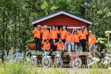Suurimmalla osalla MC Varatulupan jäsenistä on pappatunturi. "Tämä on sellainen sateenkaarikerho, kaikki merkit kelpuutetaan mukaan", toimittajalle kerrotaan.