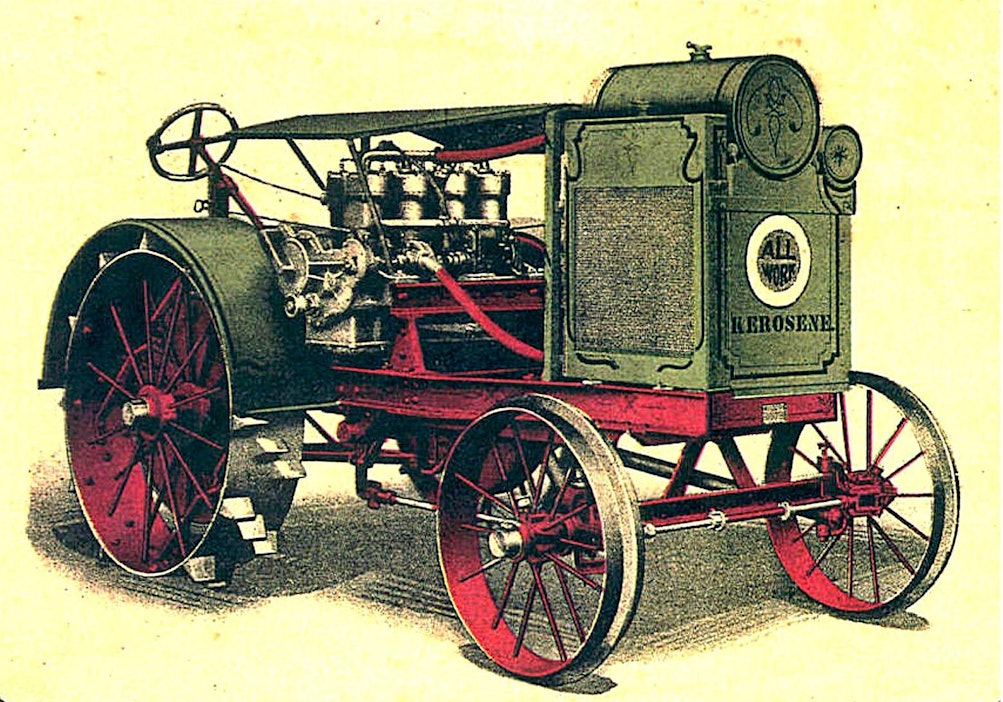 Ensimmäiset amerikkalaiset traktorit tulivat Suomeen heinäkuussa 1917, jolloin Tanskasta saatiin viisi AllWorkia ja joulukuussa vielä muutama lisää, mutta vähäiset tuonnit eivät kattaneet kysyntää. Muutkin amerikkalaismerkit kiinnostivat, alettiinpa suunnitella kotimaisenkin traktorin valmistusta, mihin prosessiin Kautolan opintomatka liittyi olennaisena osana.