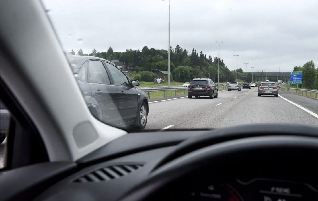 Torstain arvellaan jäävän juhannusliikenteen vilkkaimmaksi päiväksi.