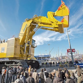 Näytteilleasettajia on ilmoittautunut 3 790 kappaletta. Vuoden 2016 näyttelyn suurin kone oli 700-tonninen Komatsu.