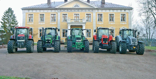 Traktorivertailuun osallistui viisi traktorimerkki: Case IH, Deutz-Fahr, John Deere, Massey Ferguson ja Valtra.