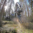 Logset panostaa harvesterimalleissaan entistä enemmän hybriditekniikkaan ja esitteli 23.5.2019 pienemmän mallin, jossa dieselmoottorin apuna on sähköinen lisätehojärjestelmä. Logsetin käyttämä hybridilaitteisto on sijoitettu dieselmoottorin ja hydraulipumppujen väliin. Generaattori/sähkömoottorin yläpuolella ovat virtaa tallentavat superkondensaattorit.