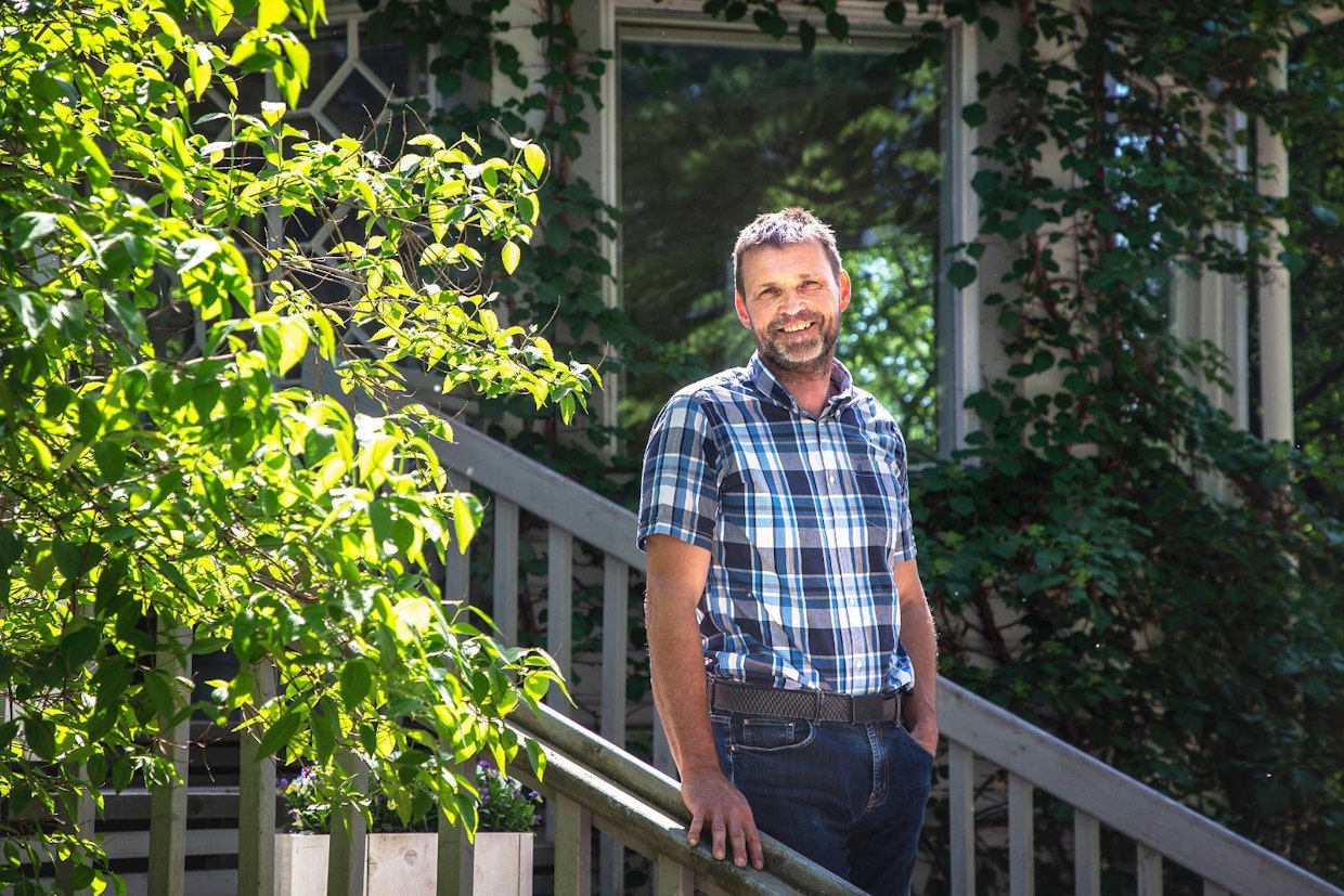 "Vaikka Rantatie on vieressä, on eri asia, että ihmiset ovat meidän pihassamme", vanhempiensa ja isovanhempiensa jäljiltä Krapia kehittävä Pekka Holma sanoo.