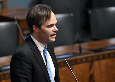 Kai Mykkänen aikoo puhua Venäjän protektionistisesta tuonninkorvauspolitiikasta venäläisten kanssa. LEHTIKUVA / MARKKU ULANDER