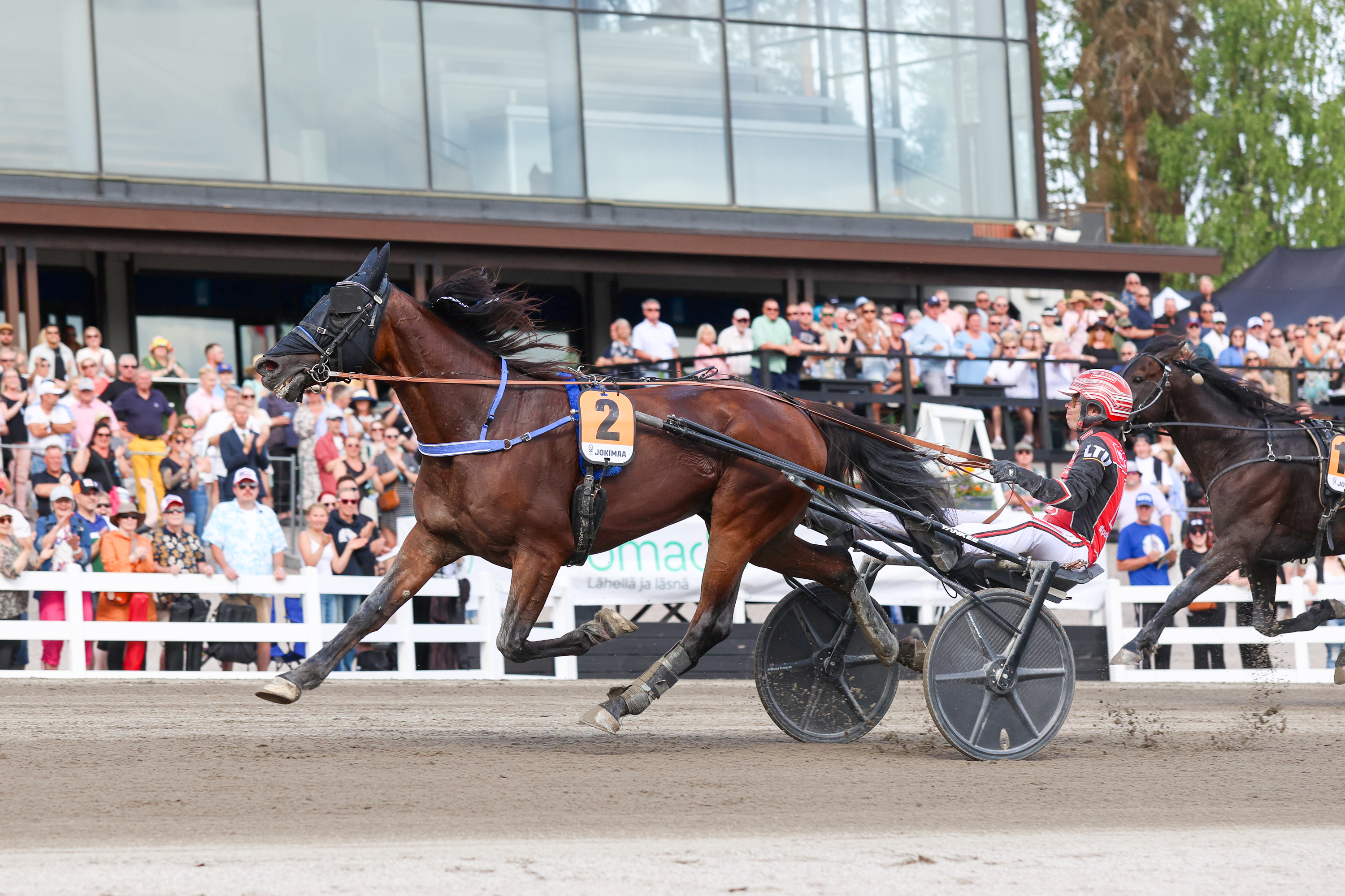 Santtu Raitala juhli Main Stagen Suur-Hollolan voittoa Jokimaalla. Kuinka käy Ylivieskassa?