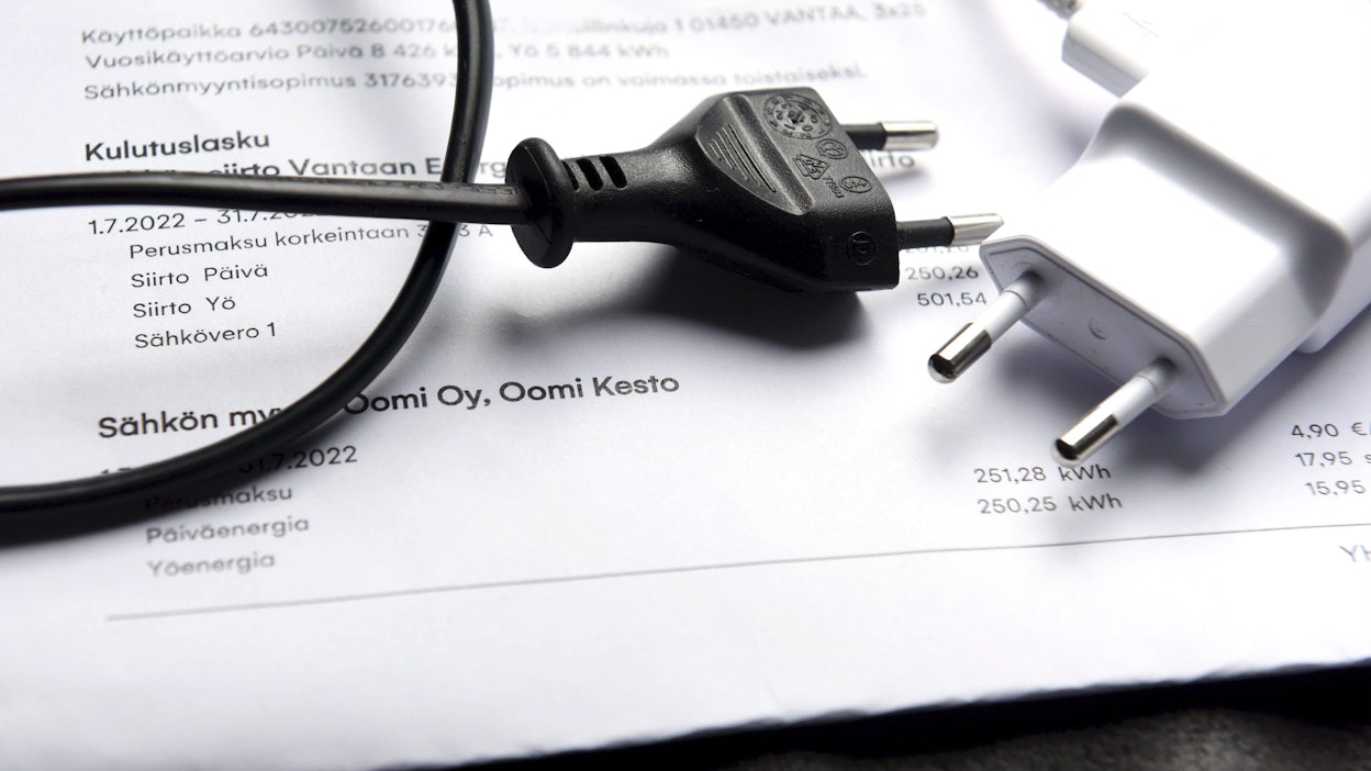 Huoltovarmuusmaksun korotukset kohdistuvat erityisesti sähköön. TIMO JAAKONAHO / LEHTIKUVA.