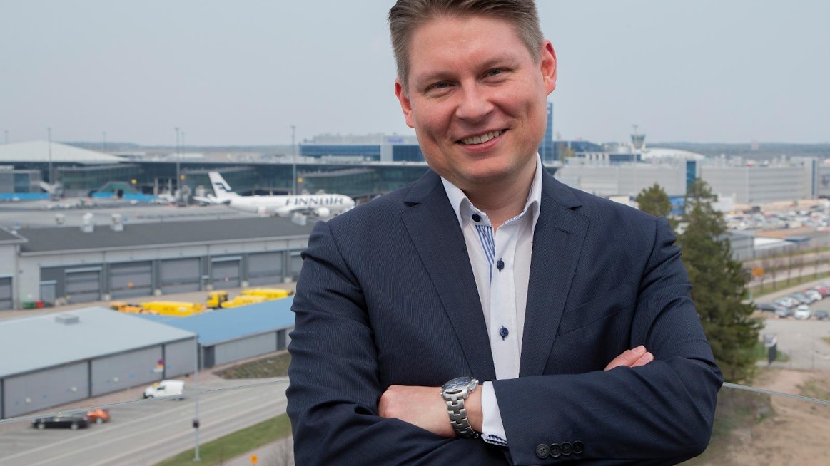 Finnairin toimitusjohtaja Topi Manner nukkuu vähintään 7 tuntia vuorokaudessa.
