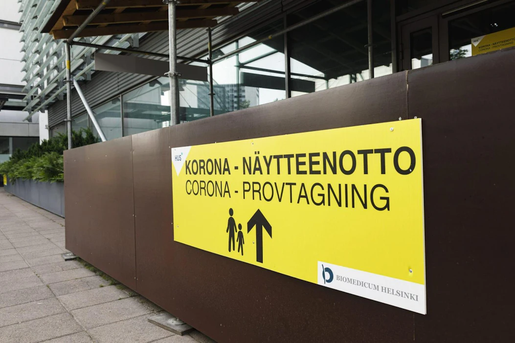 Alustavat jalkapallon EM-kisojen aikana Venäjän rajalla testatut koronavirusnäytteet on todettu deltamuunnokseksi, kertoo Terveyden ja hyvinvoinnin laitos (THL).