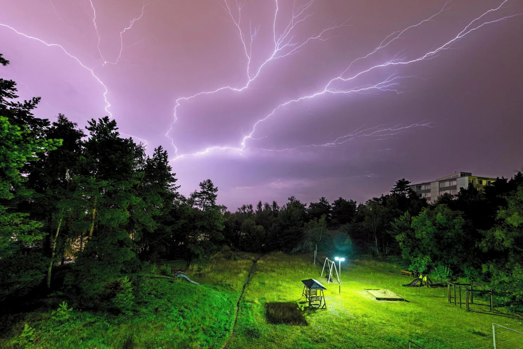 IL:n meteorologi huomauttaa, että salamoinnin riski on viikonloppuna hyvin suuri. Tähän mennessä kesä on ollut vaisu.