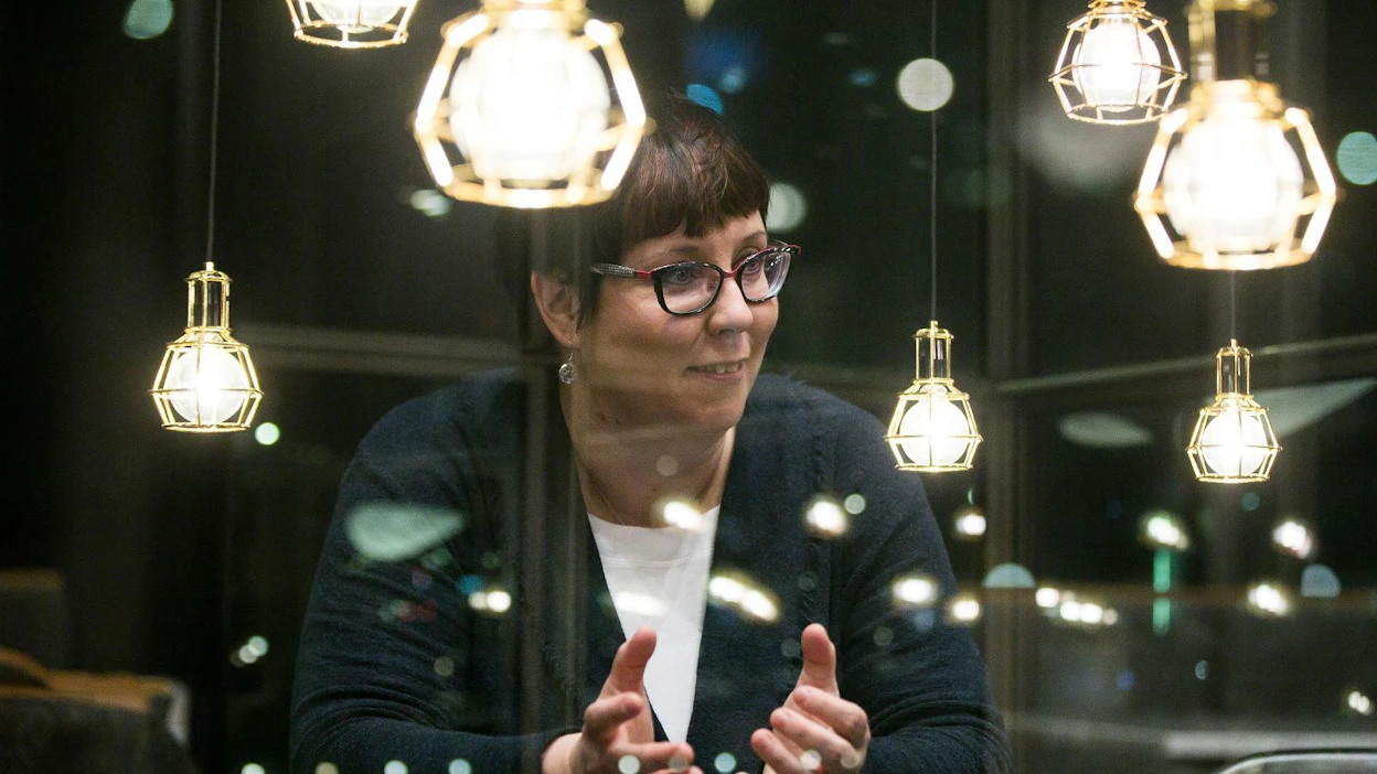 Merja Kyllönen on toiminut liikenneministerinä, kansanedustajana Euroopan parlamentissa sekä eduskunnassa.