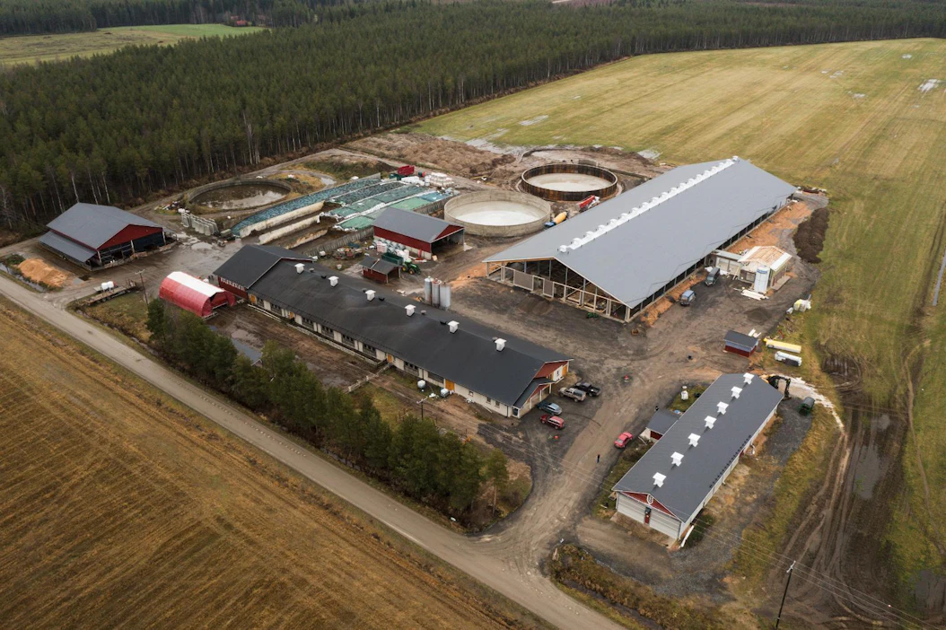 Maatalouden tuotantorakennusten kiinteistövero on tilallisille iso rasite, mutta verokertymältään pieni. Kuvituskuva.