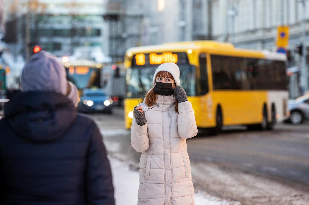 Fintraffic yhteistyökumppaneineen tuo Varsinais-Suomen ja Satakunnan kuntien ja kaupunkien valo-ohjattuihin risteyksiin paremman tilannekuvan. Uusi teknologia ja vihreät aallot jouduttavat joukkoliikenteen kulkua. Kuva Turun kaupunkiliikenteestä.