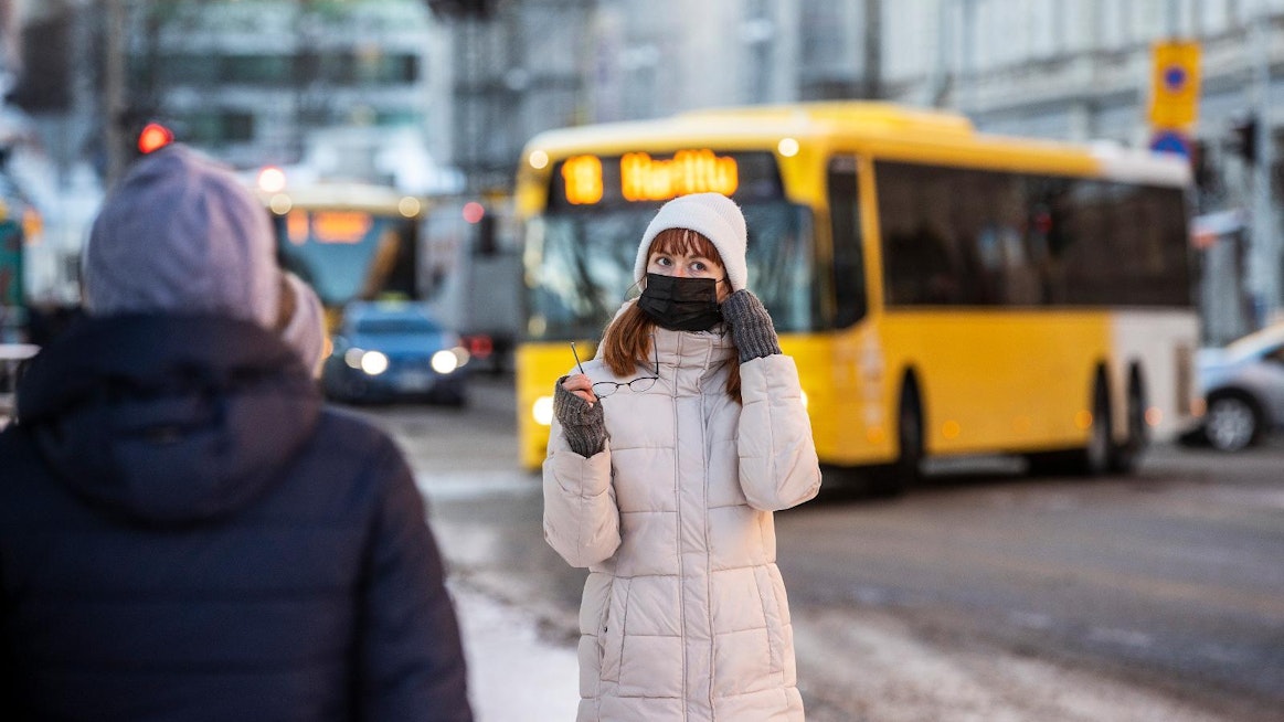Fintraffic yhteistyökumppaneineen tuo Varsinais-Suomen ja Satakunnan kuntien ja kaupunkien valo-ohjattuihin risteyksiin paremman tilannekuvan. Uusi teknologia ja vihreät aallot jouduttavat joukkoliikenteen kulkua. Kuva Turun kaupunkiliikenteestä.